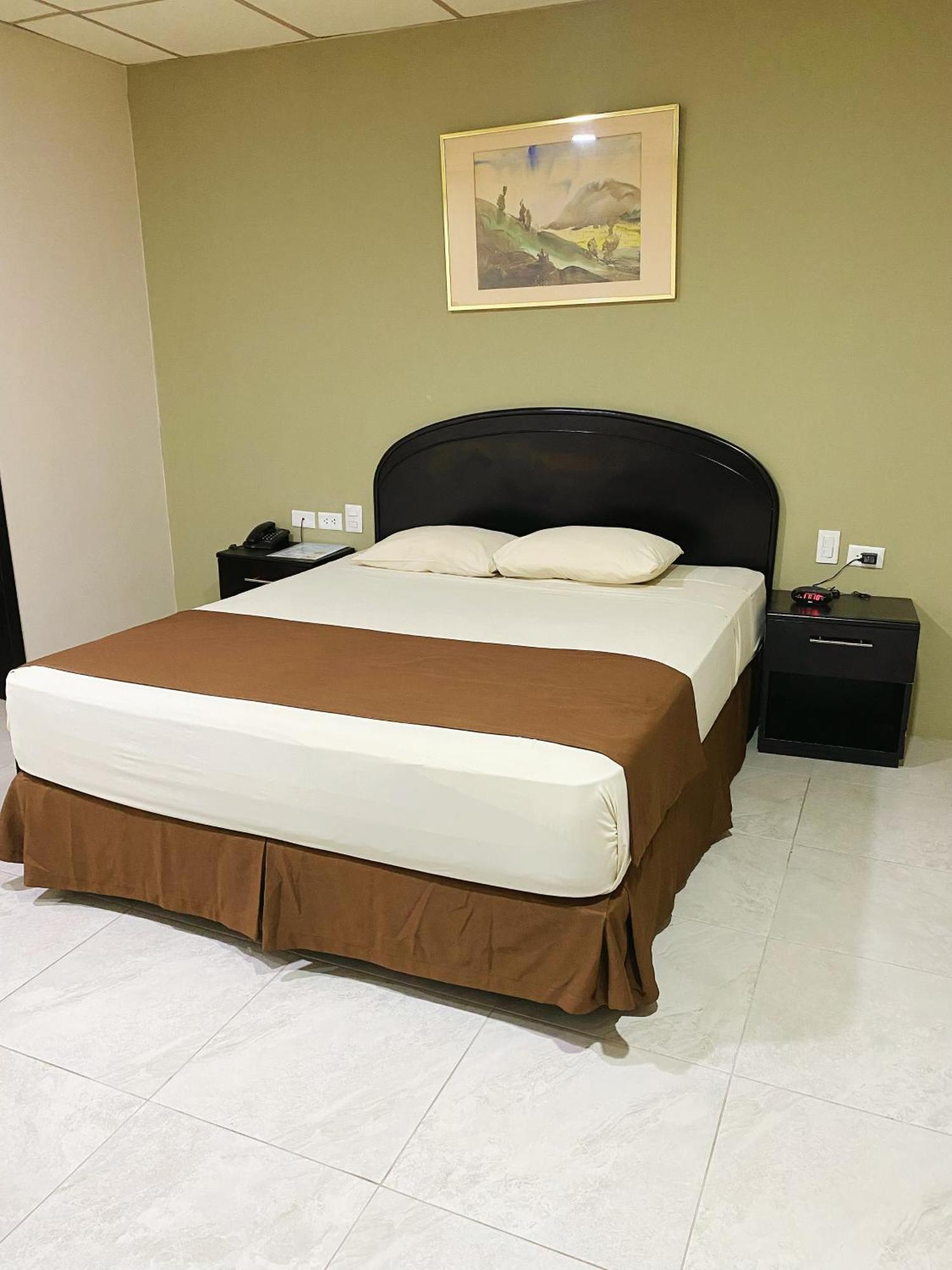 Hotel Ramada Guayaquil Luaran gambar