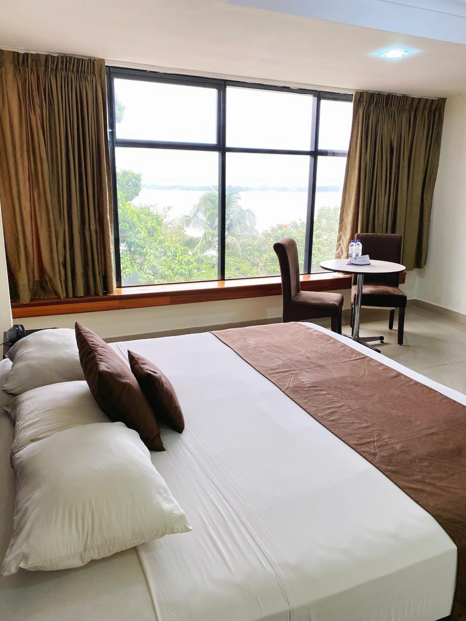 Hotel Ramada Guayaquil Luaran gambar